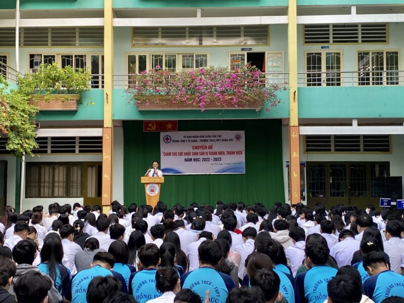 tuyen-sinh-lop-6-truong-noi-tru-tan-phu-1