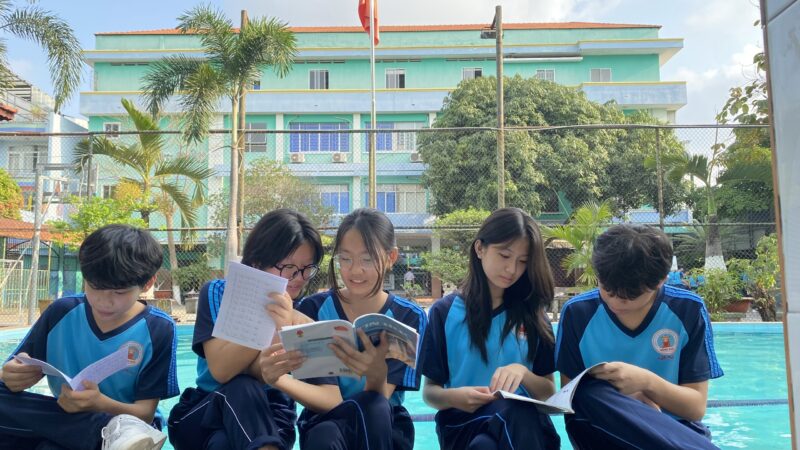 tuyen-sinh-lop-6-truong-noi-tru-tan-phu